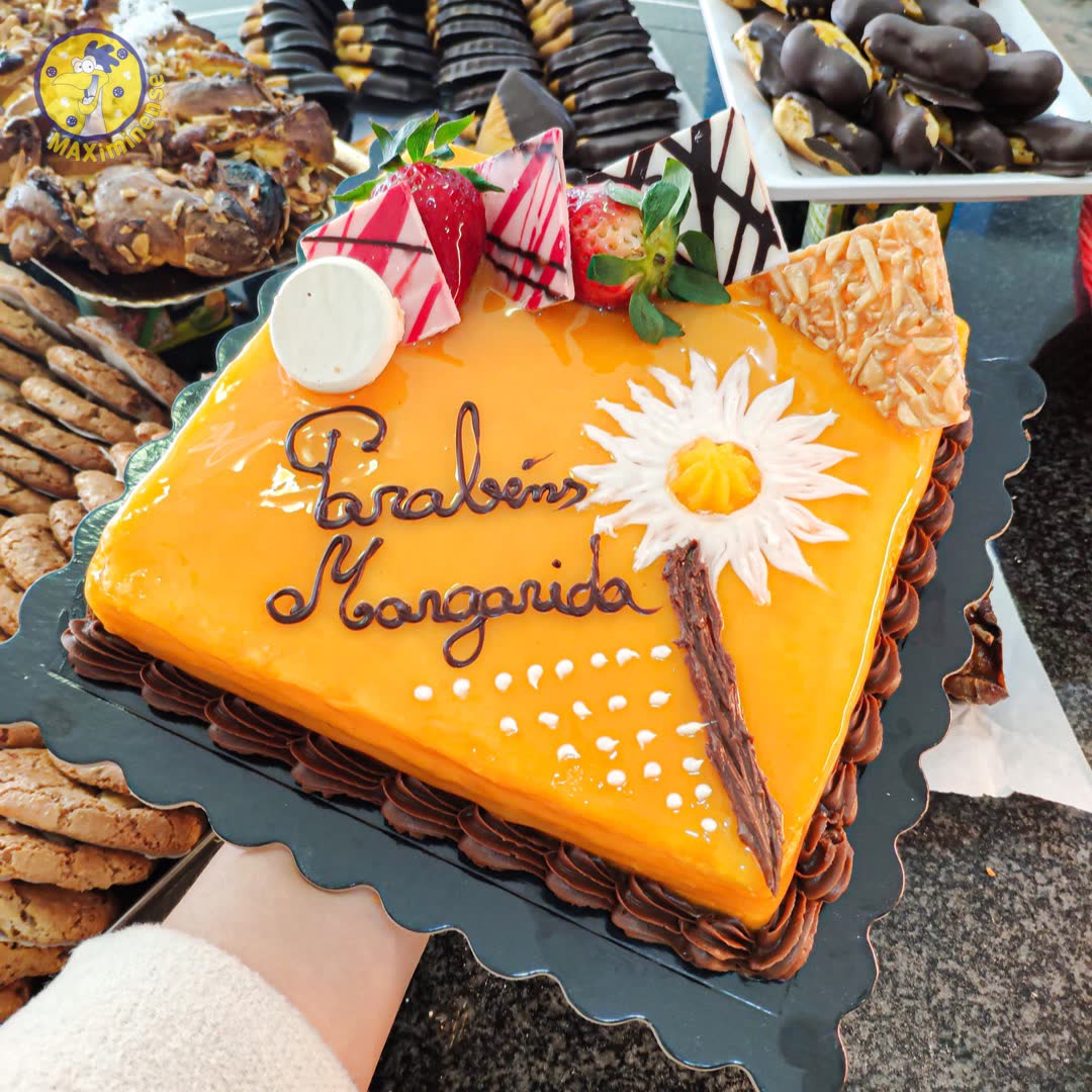Bolos de aniversário por encomenda